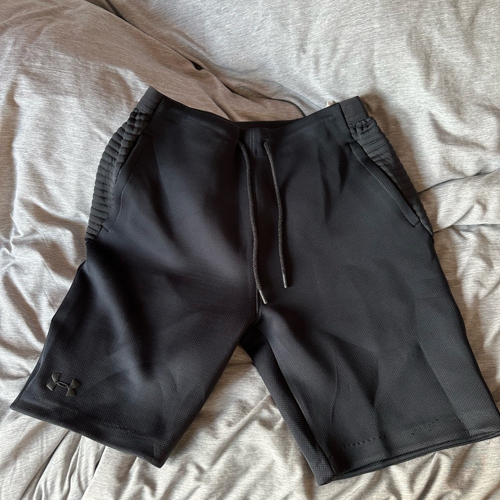 Under Armour Men's Black Shorts